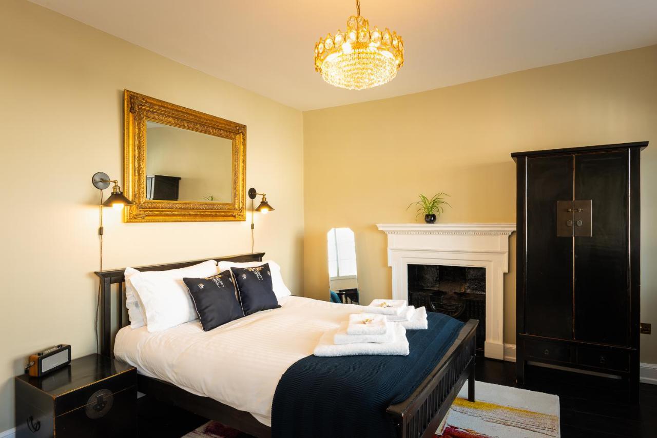 Lyme 1 Hotel ไลม์รีจิส ภายนอก รูปภาพ